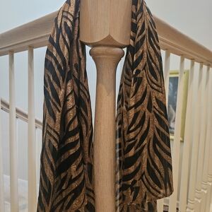 Chic Black and Brown Leaf Pattern Scarf